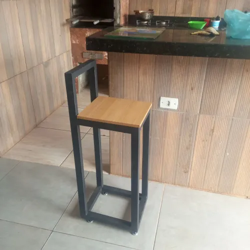 Vendo cadeira de metalon 