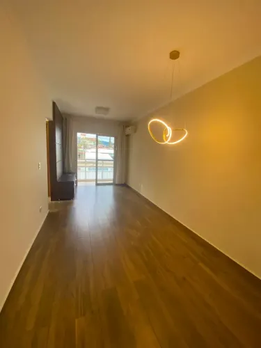 Apartamento em Bairro Tradicional de São Roque!