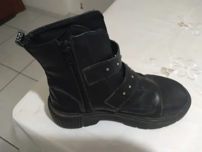 Bota Preta Infantil
