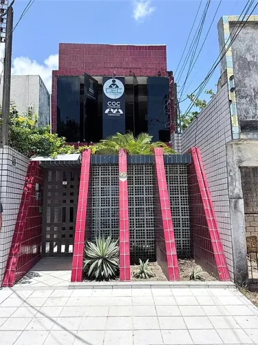 Prédio Comercial - 532m², Farol