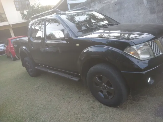 Nissan Frontier LE CD 4X4 2.5 TB Diesel Aut. 2010
