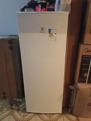 Freezer 200 litros novo nunca usado 