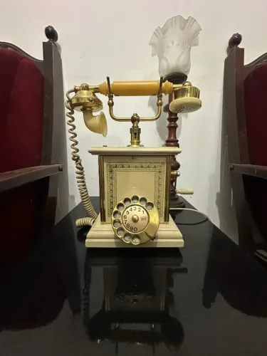 Telefone antigo