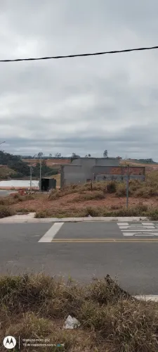 Vendo excelente lote, perto da linha do oeste.