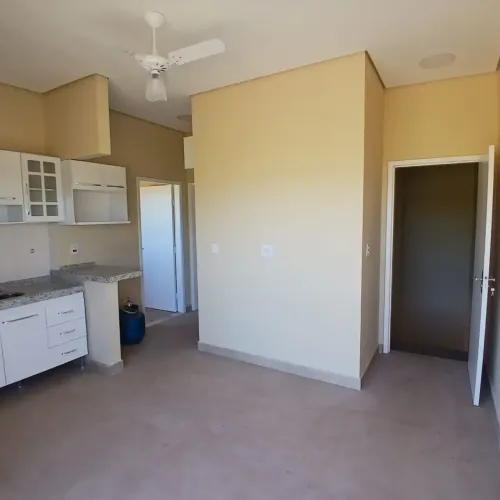 Imóvel para aluguel tem 50 metros quadrados com 2 quartos em Loteamento Villa Jatobá - Ava