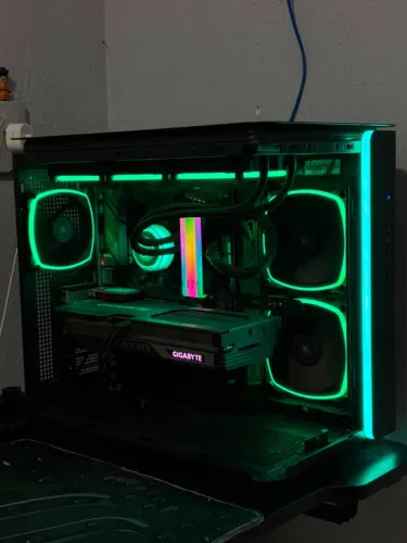 PC Gamer High-End + Setup Completo | Ryzen 9 5900X | RTX 4070 Ti | Monitor Alienware 320Hz