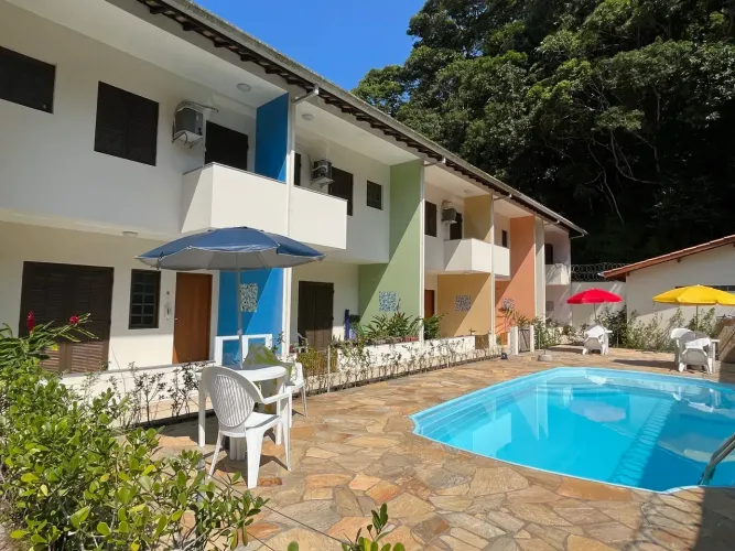 Casa de condomínio para aluguel tem 72 metros quadrados com 2 quartos