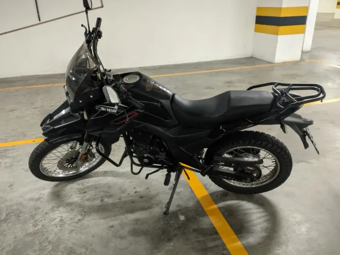 Vendo Shineray shi 175s EFI - versão carburada