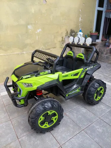 Jeep eletrico 4x4 12v infantil UTV 2 acentos
