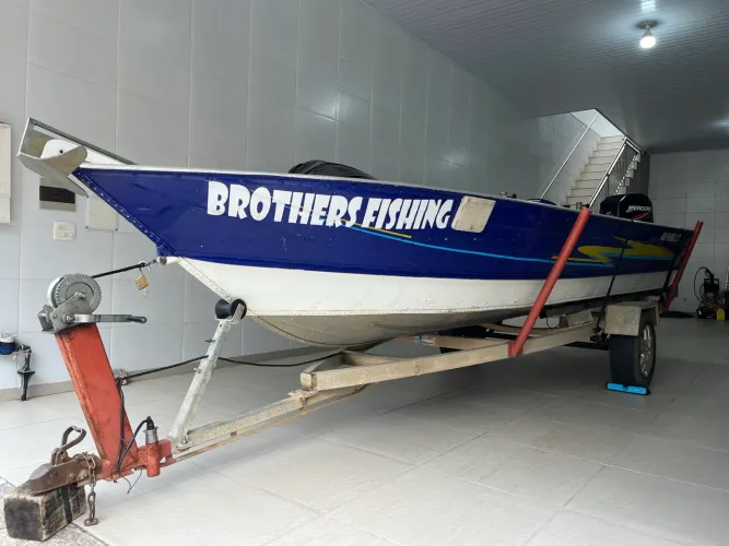 Barco Maresias Wave 600