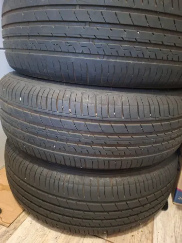 Pneus aro 15 com rodas de ferro + calotas