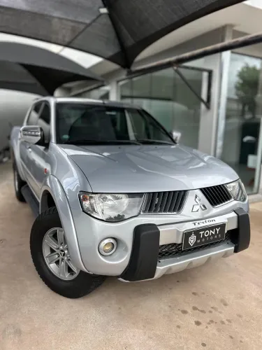 Mitsubishi L200 Triton HPE 3.2 CD TB Int.diesel AUT 2009