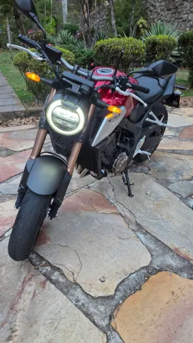 CB 650R 2022