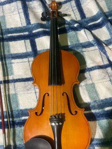 Violino semi novo
