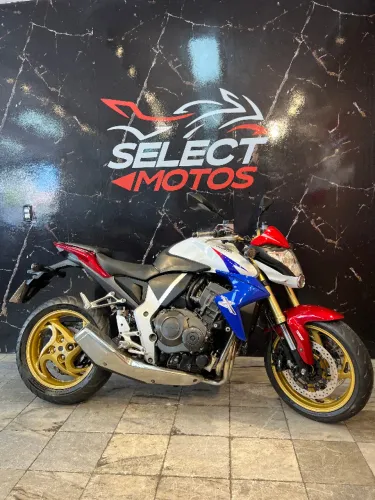CB 1000R ABS 2014 - Financiamento bancário e cartão