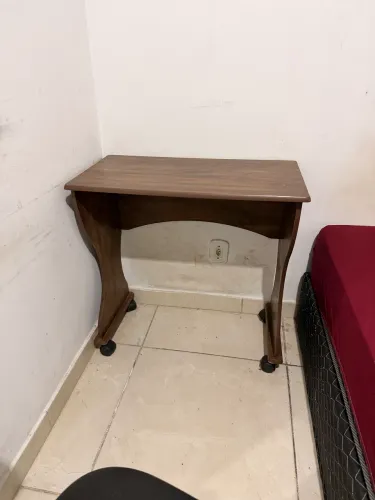 Mesinha aparador