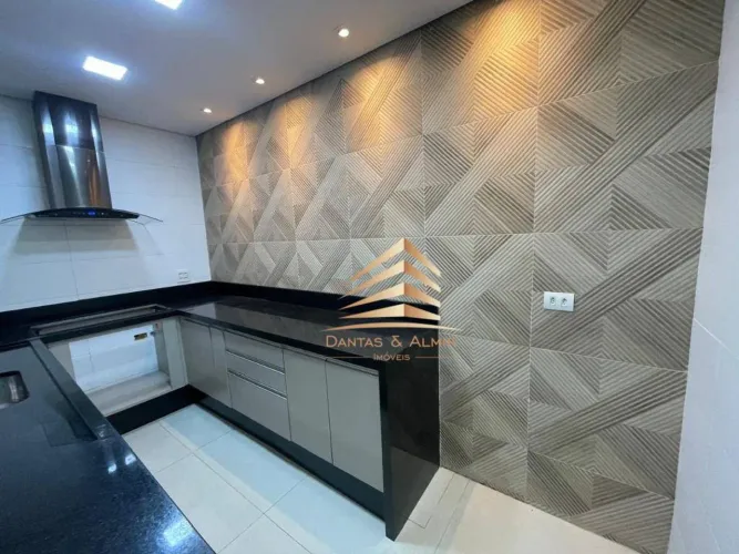 Casa com 4 dormitórios para alugar, 150 m² por R$ 4.100,00/mês - Jardim Uirapuru - Guarulh