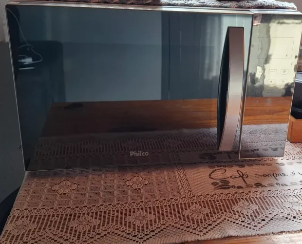 Micro-ondas Philco 34 litros .