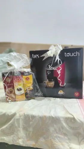Cafeteira 3 Corações Touch Espresso e Multibebida - Preta 127V