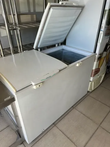 Freezer Eletrolux 400 litros dupla ação semi novo 