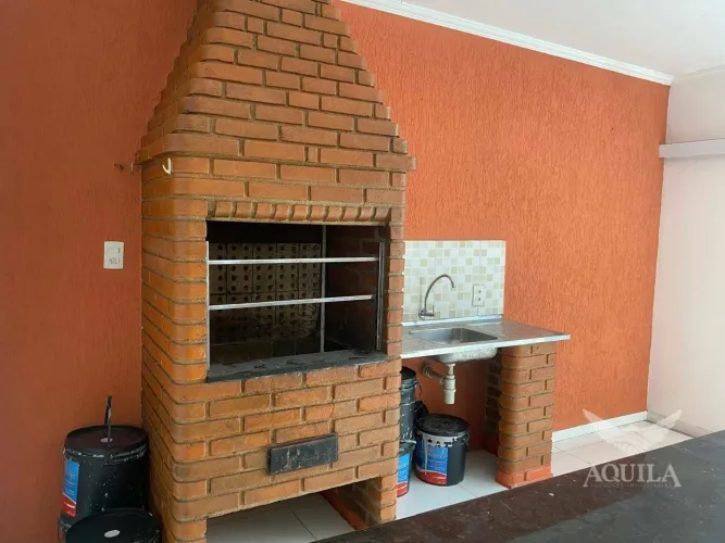 SOBRADO 180M² - 4 DORMITÓRIOS - 1 SUÍTE - VARANDA - QUINTAL - 4 VAGAS - ZONA OESTE - SOROC