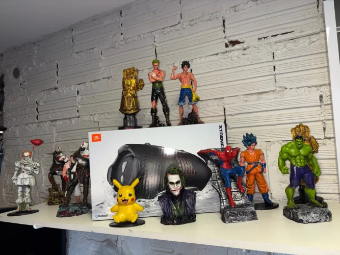Action Figures Resina - Diversas - Valor unitário 