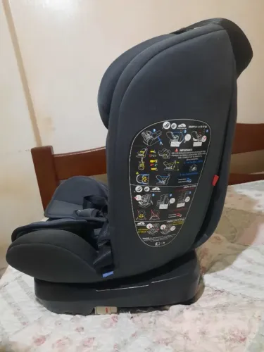 Vendo cadeira auto até 36kg. Em ótimo estado. Com Isofix