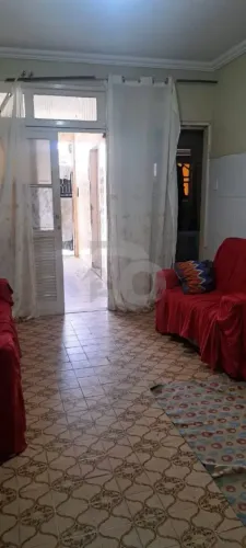 Casa no Santos Dumont com 3 Quartos, Suíte e Garagem para 2 Carros