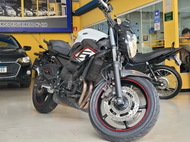 Yamaha XJ6 N/ABS