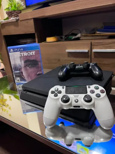PlayStation 4 slim - 1Tb de memória