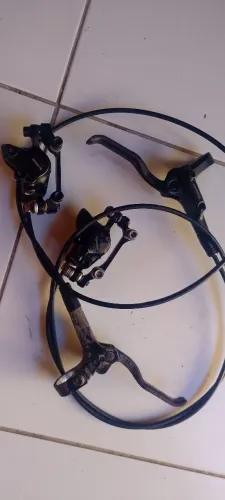 Freio hidráulico Shimano MT 200