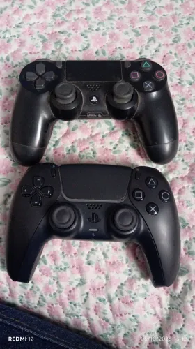 Vendo controle de ps4 e ps5