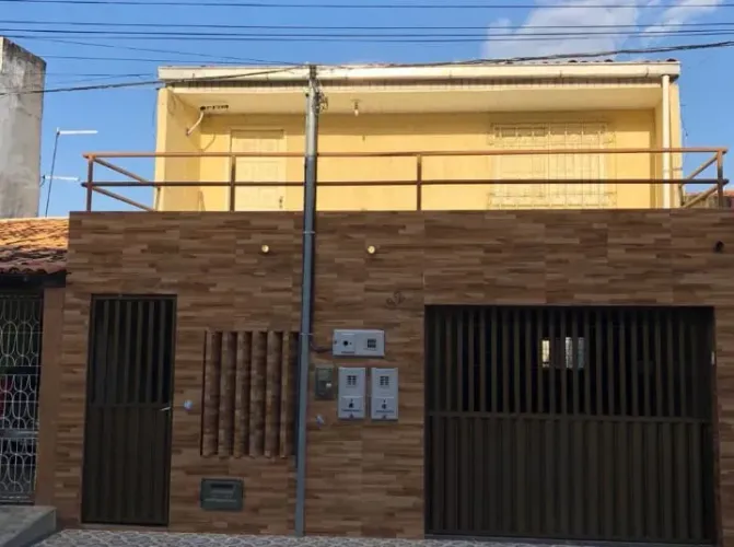 Casa para venda tem 170 metros quadrados com 5 quartos em São Conrado - Aracaju - SE