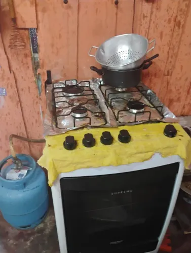 Vendo um fogão Dako Suprema grande Luz ? no Forno auto limpante automático
