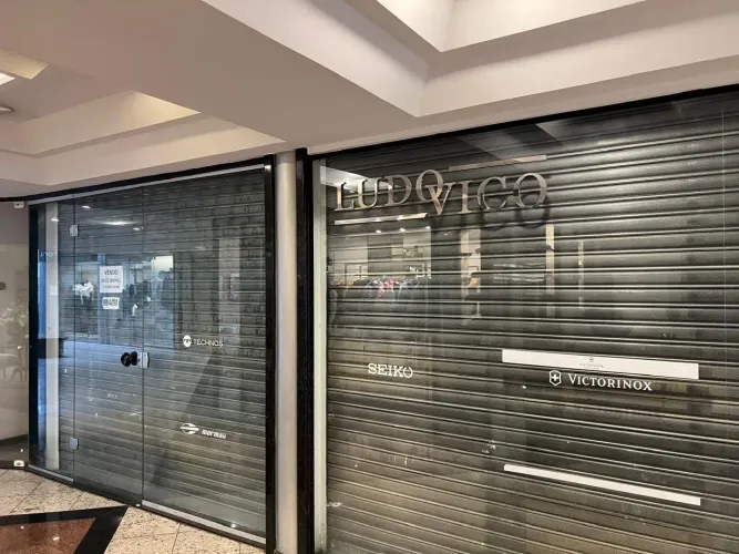 Lojas em Teresópolis- 2 Lojas com 120 m2 na Galeria Teresópolis - RJ