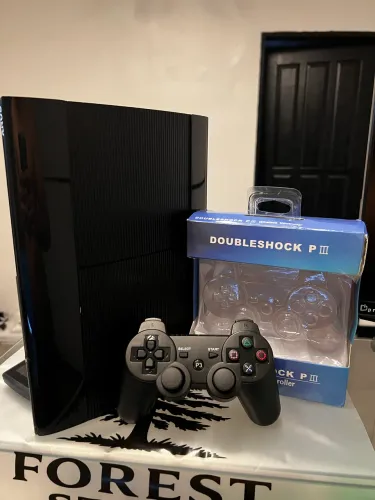 PS3 super slim semi-novo 
