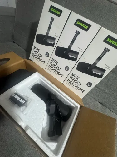 KIT 4 MICROFONES SHURE MV7X e SM7B