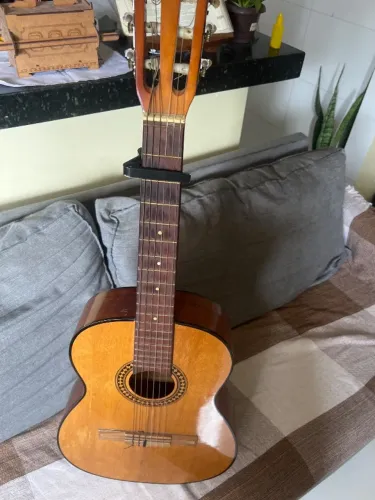 Violão nylon amplificado