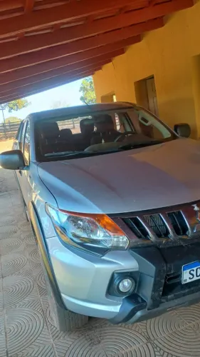 Mitsubishi L200 Tri. Outdo. GLS 2.4 CD 4X4 Die. AUT 2024