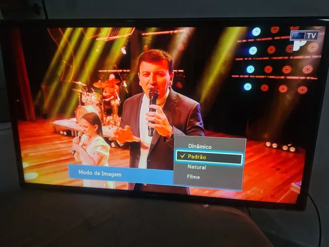 TV Samsung 32' led com controle