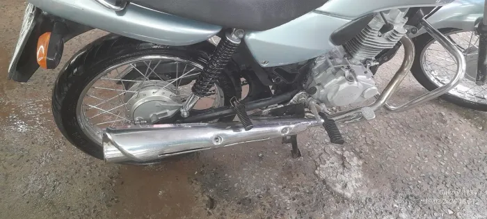 Titan ks 2003 em ótimo estado