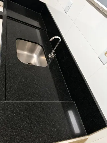 Pia De Granito Preto Completa 1,88m X 0,58m + Cuba Inox E Torneira
