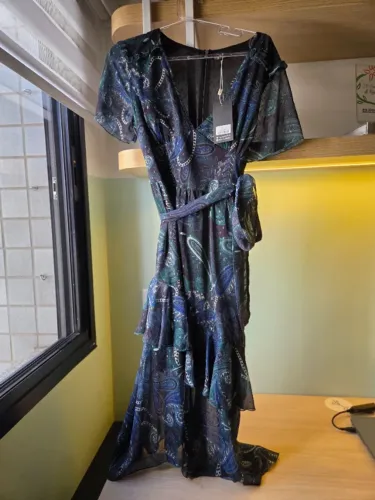Vestido Midi Estampado em Verde