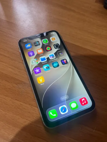 iPhone 11 - 128G - Usado
