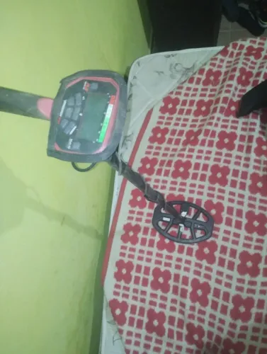 Detector de metais Vanquish 440