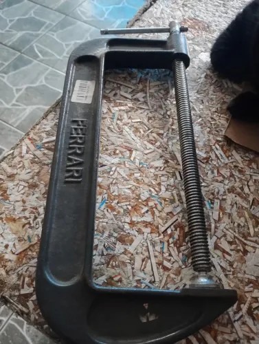 Grampo Sargento 10" Ferrari Novo