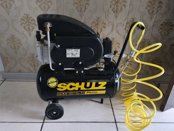 Vendo compressor 25 litros