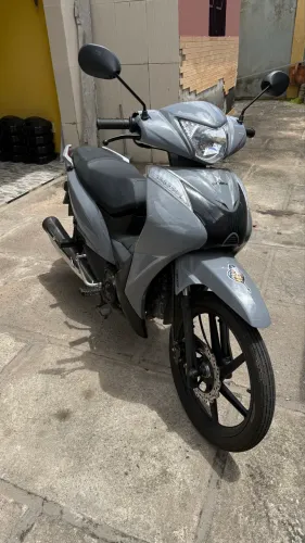 Avelloz 125 