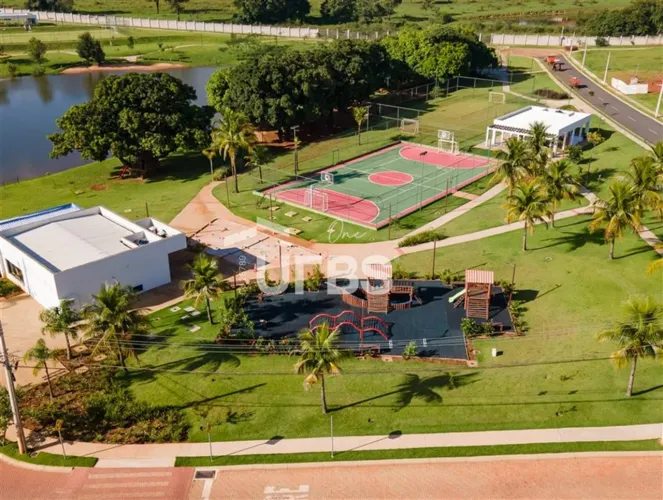 Lote de Esquina Premium no Parqville Quaresmeira Quadra 05, Lote 01
