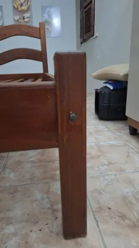 Cama de solteiro de madeira MASSARANDUBA uma madeira densa e excelente resistência mundial